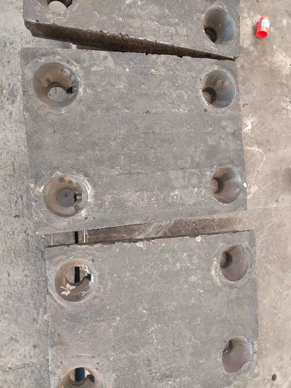 青海七种碳化铬堆焊耐磨钢板的加工方式